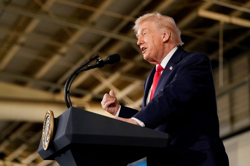 U.S. President Donald Trump delivers remarks to military families during a visit at Fort Bragg, North Carolina, U.S., February 13, 2026. REUTERS/Elizabeth Frantz