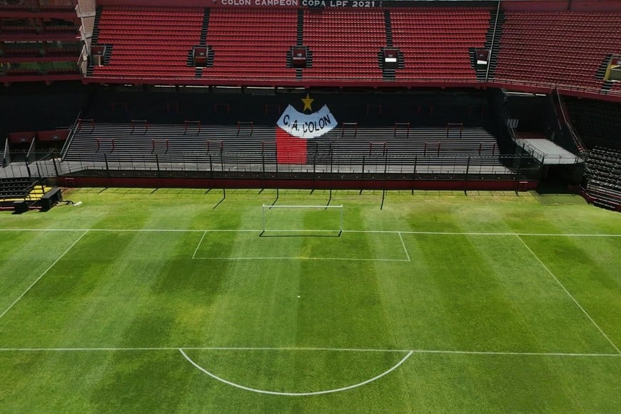 Colón - Estadio Brigadier López - Fernando Nicola.