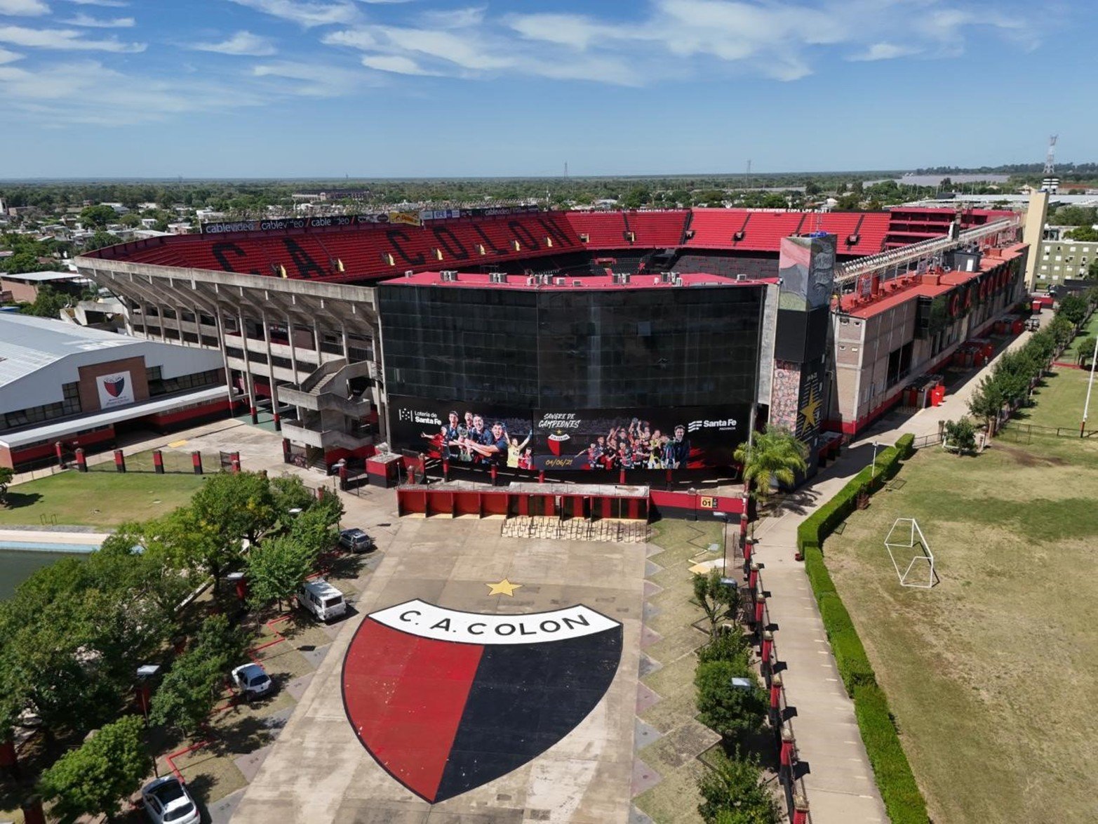Colón - Estadio Brigadier López.