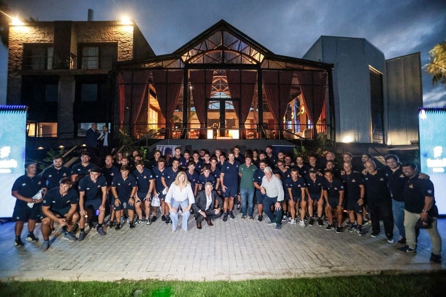 Capibaras se presentó en sociedad en Paraná. El plantel última detalles rumbo al debut en el Súper Rugby Américas.

Gentileza: Prensa Capibaras XV