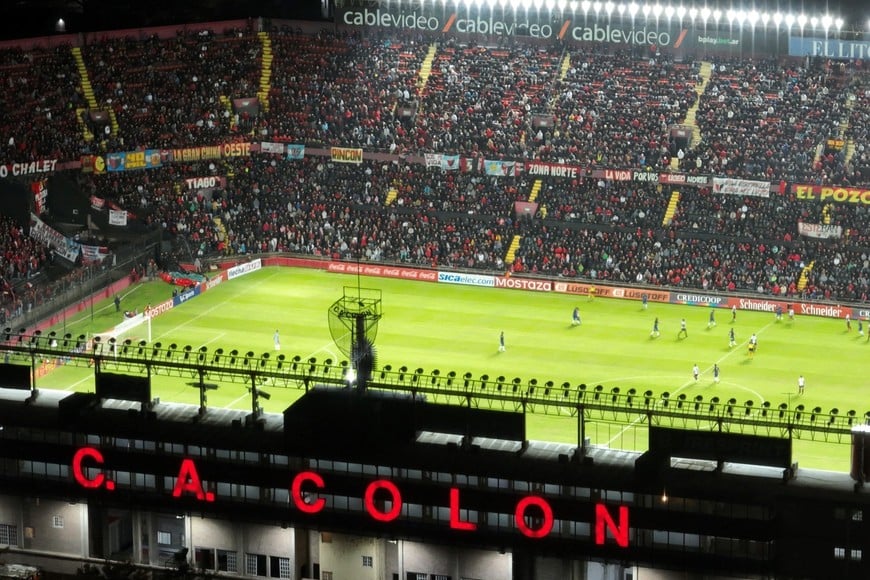 El Brigadier López espera por el debut de Colón. Crédito: Fernando Nicola