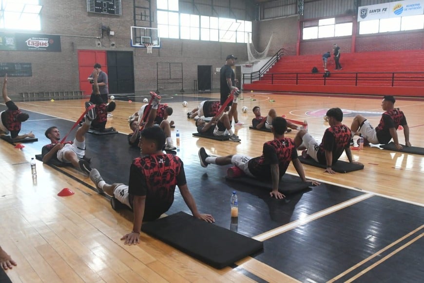 Colón-Deportivo Madryn | Primera Nacional - Torneo Nacional | Estadio Brigadier López - Cementerio de Elefantes. Foto: Fernando Nicola