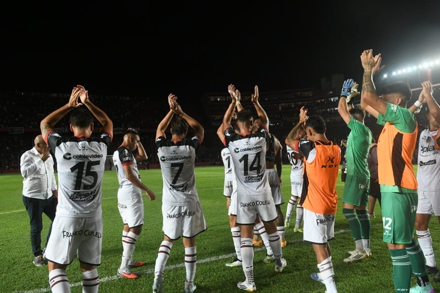 Colón-Deportivo Madryn | Primera Nacional - Torneo Nacional | Estadio Brigadier López - Cementerio de Elefantes. Foto: Carolina Niklison