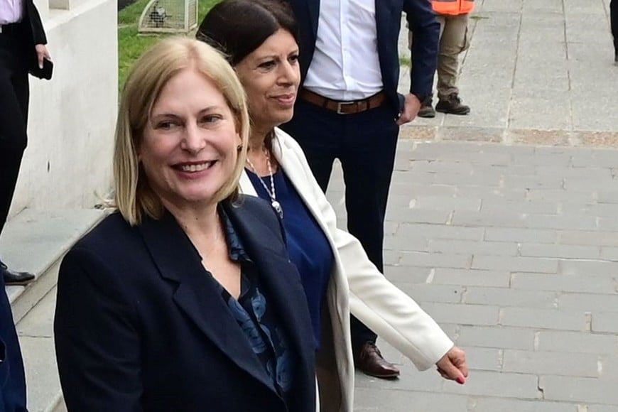 En el plano nacional, anticipó que su bloque impulsará un dictamen propio sobre reforma laboral.