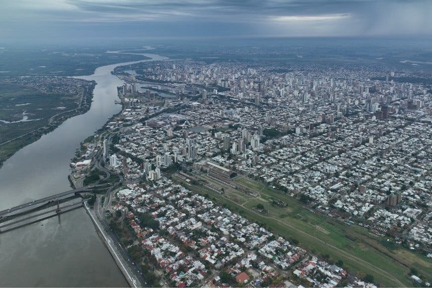 Hacia la tarde aumentará la probabilidad de precipitaciones en la ciudad.