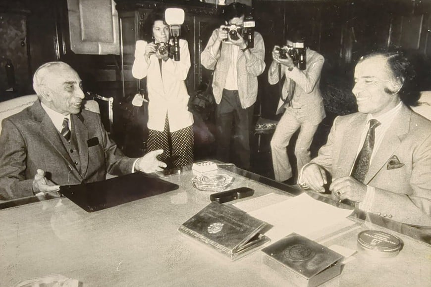 Reunión de Carlos Menem con el almirante Isaac Rojas, uno de los episodios centrales de la llamada "pax menemista".