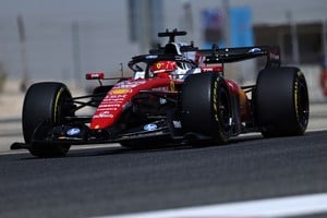 Ferrari al frente en Bahréin: Leclerc domina la mañana. Credito: REUTERS/Hamad I Mohammed