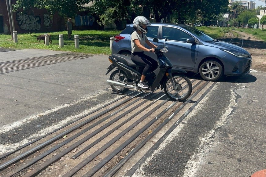Reparación bache Las Heras y Córdoba.
