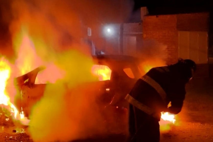 incendio Ecosport en Recreo