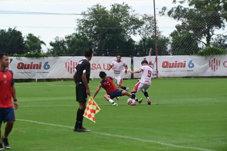 Los alternativos de Madelón empataron con 9 de Julio con gol de Paz. Foto: Flavio Raina.