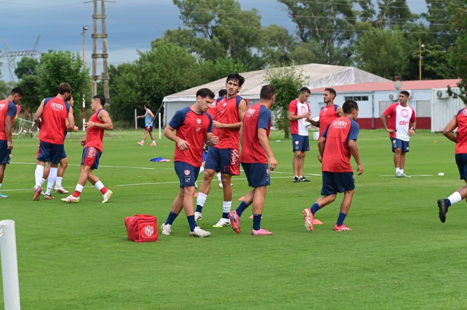 Unión jugó un amistoso ante 9 de Julio de Rafaela. Créditos: Flavio Raina