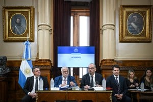 Iglesias comision acuerdos