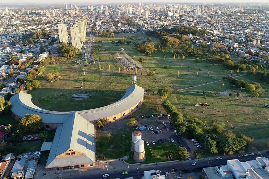 Postal aérea de La Redonda y del Parque, desde el drone de El Litoral. Crédito: Fernando Nicola
