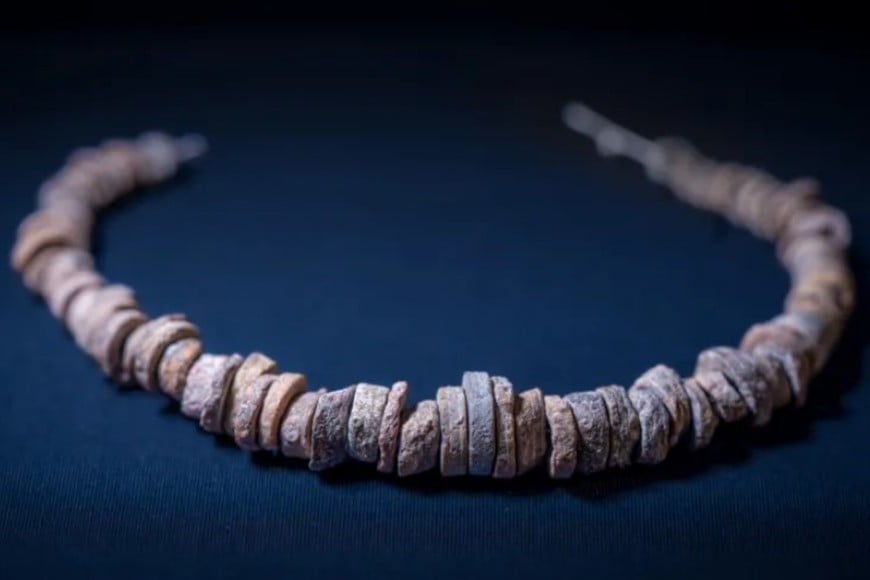 Lo más frecuente es hallar las "cuentas" fósiles, con las que hacen collares y rosarios.