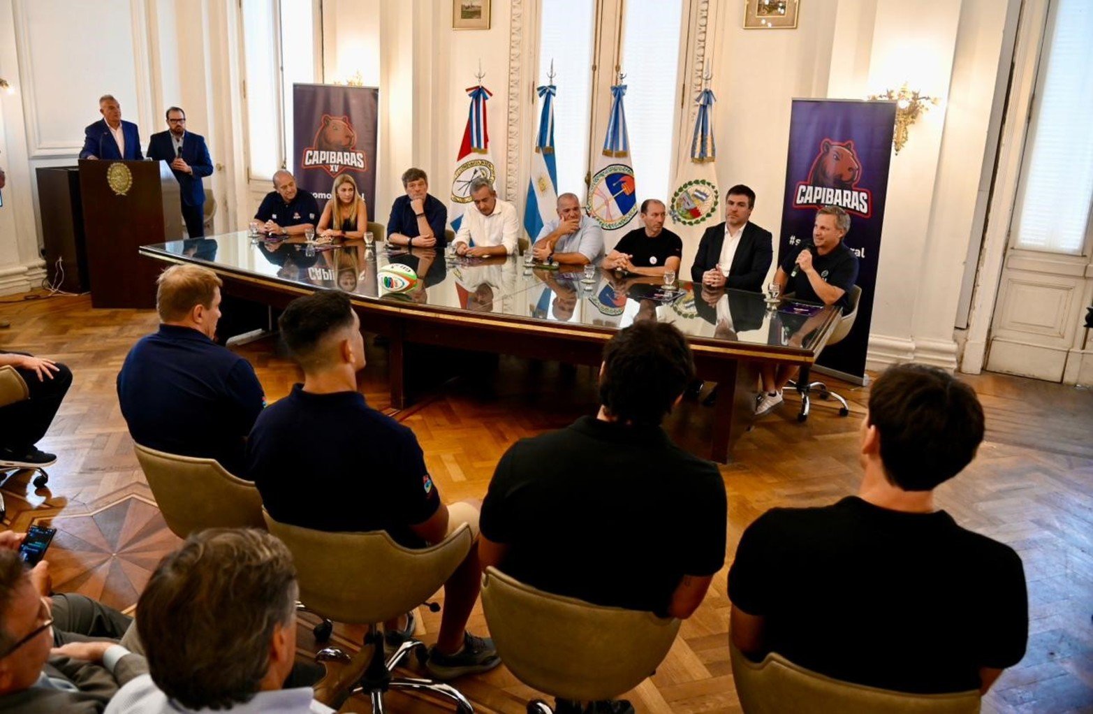 Presentación del partido de Capibaras XV-Peñarol en Rosario. Foto: Marcelo Manera