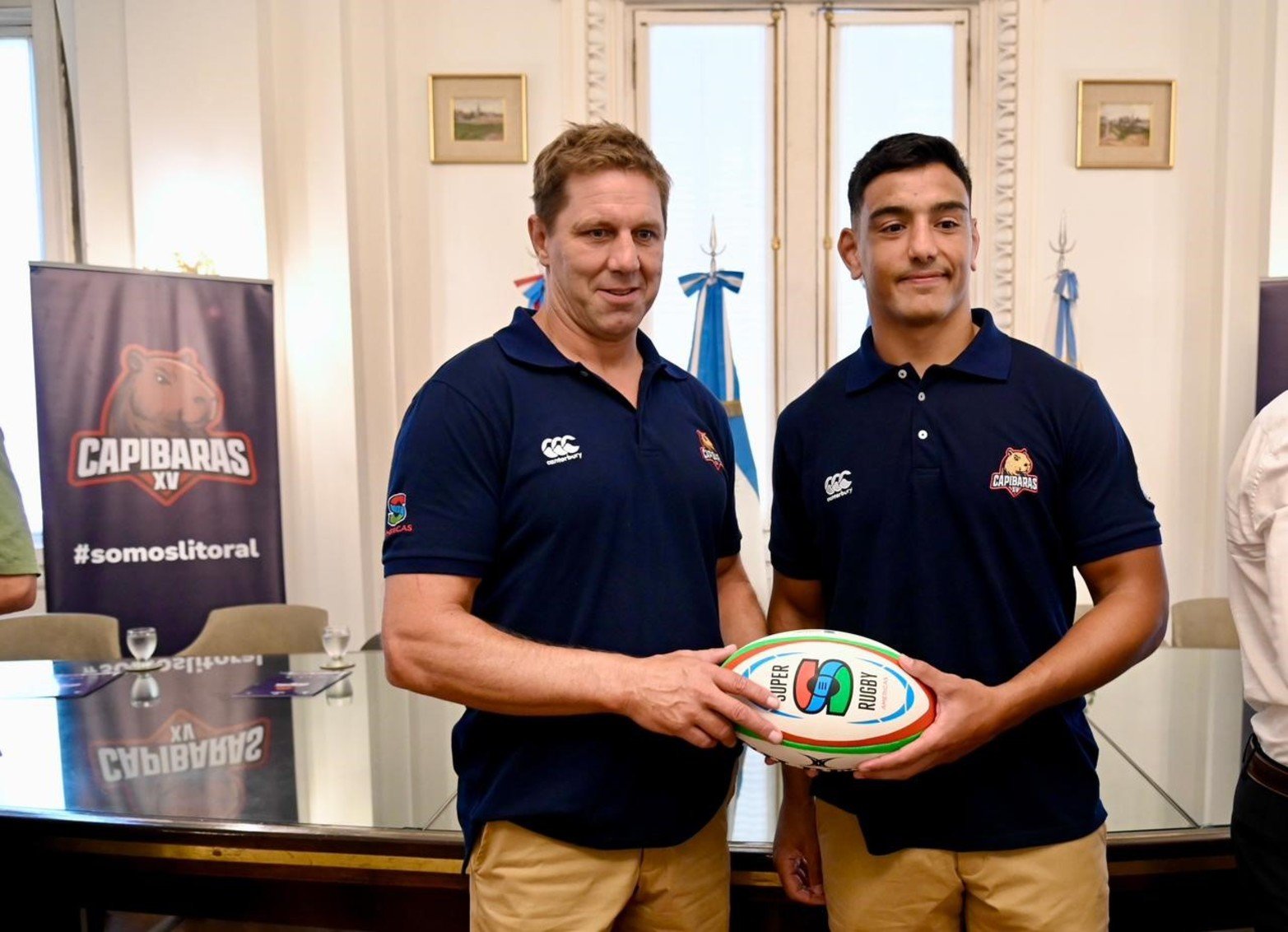 Presentación del partido de Capibaras XV-Peñarol en Rosario. Foto: Marcelo Manera