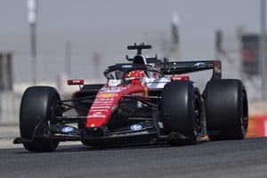 Charles Leclerc fue el más rápido de la sesión matutina en el último día de test en Bahréin. Foto: Reuters