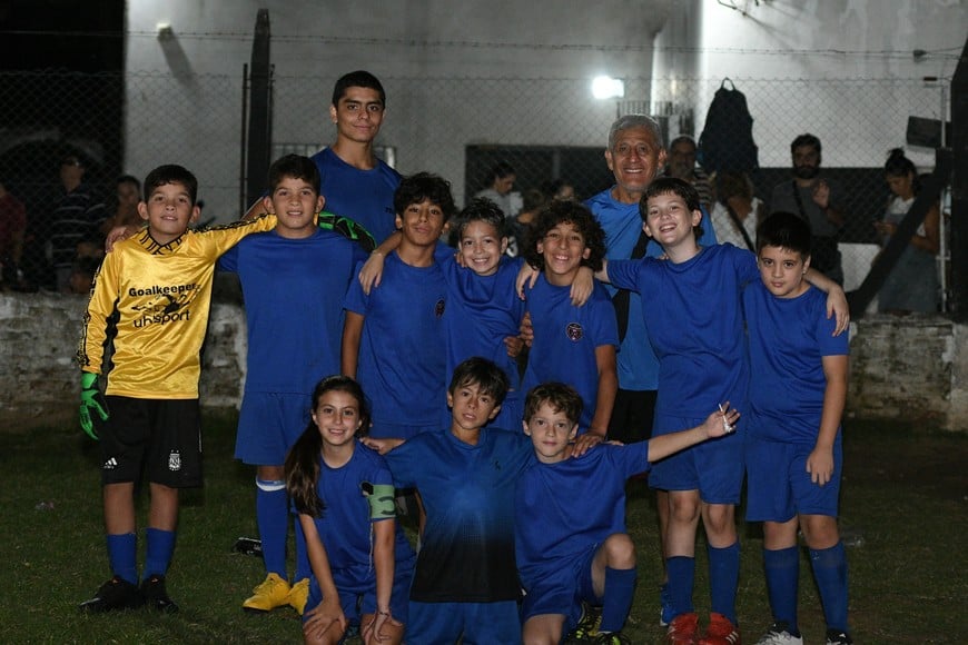 Los Chicos del Sur. Con Mamani como coordinador, estos pibes tienen futuro. Foto: Manuel Fabatía.