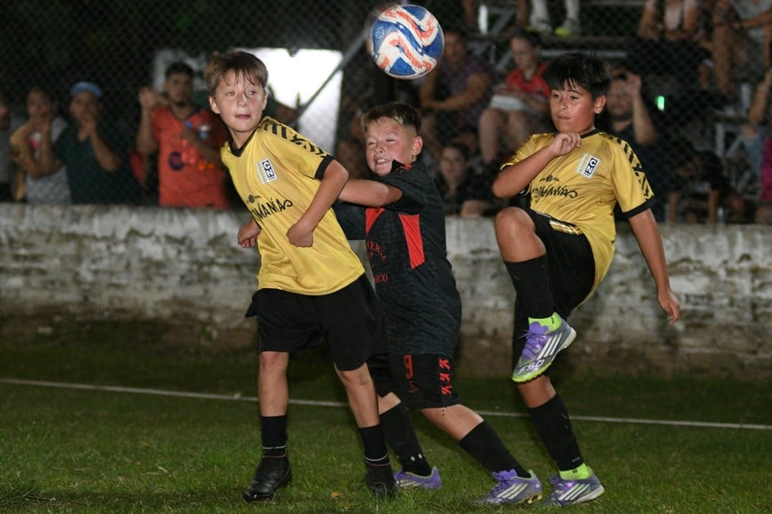 Los chicos de Nacional lo disfrutaron a pleno. Foto: Manuel Fabatía.