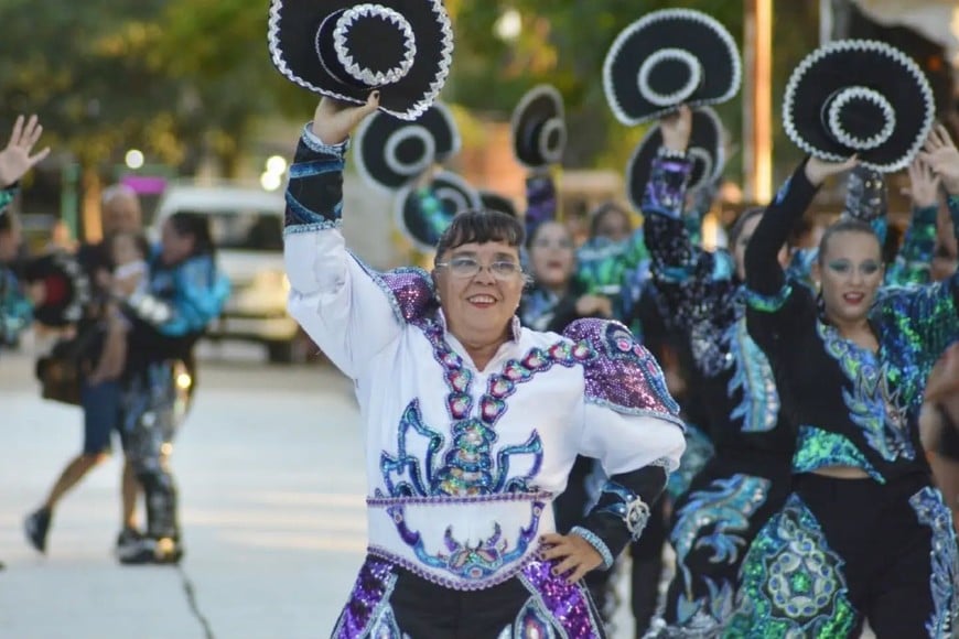 Con masiva convocatoria, Sunchales reafirmó su apuesta por los carnavales