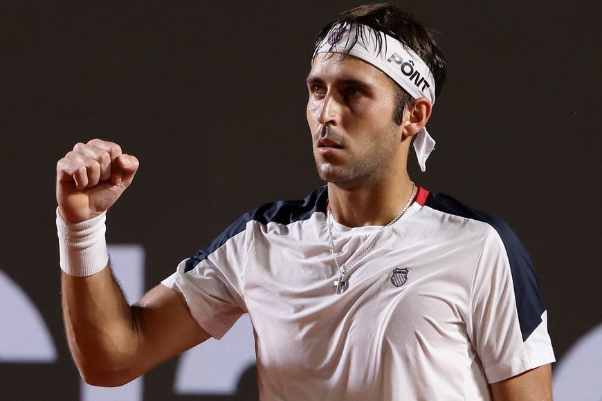 Tennis - Rio Open - Jockey Club Brasileiro, Rio De Janeiro, Brazil - February 20, 2026
Argentina's Tomas Martin Etcheverry celebrates after winning his quarterfinal match against Portugal's Jaime Faria REUTERS/Sergio Moraes