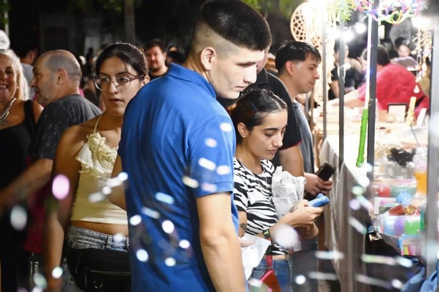 Con masiva convocatoria, Sunchales reafirmó su apuesta por los carnavales