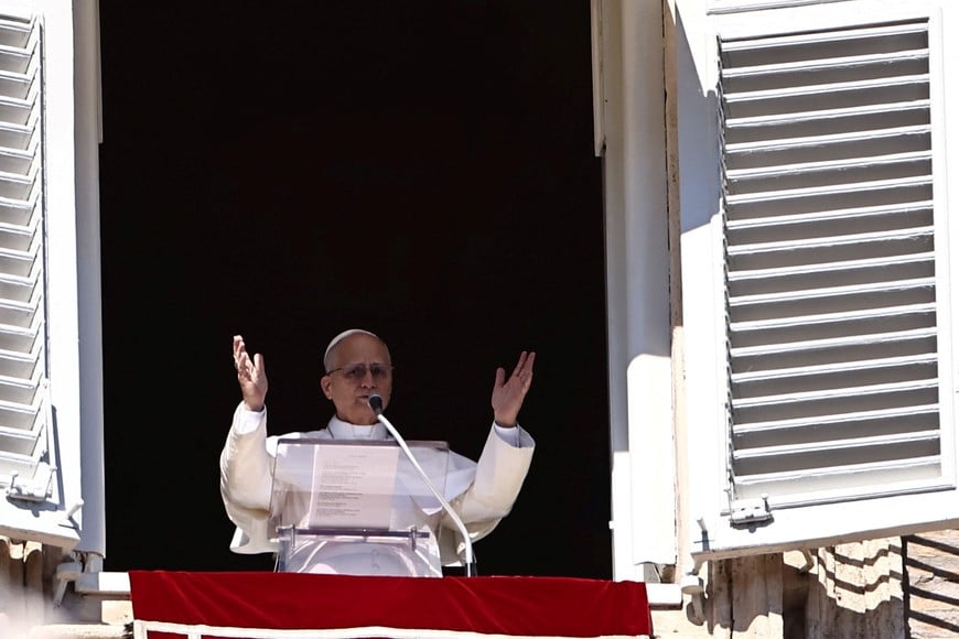 Pope Leo XIV leads the Angelus prayer from the window of the Apostolic Palace at the Vatican, February 22, 2026. REUTERS/Vincenzo Livieri