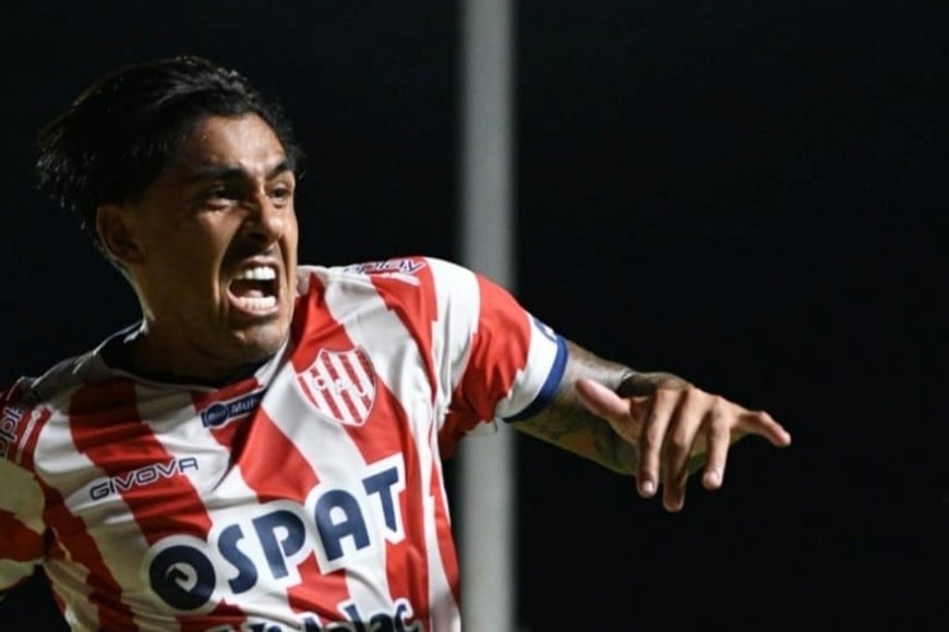 Tarra-gol a full. Foto: Manuel Fabatía