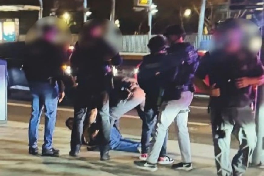 El momento del arresto de Nick Reiner.