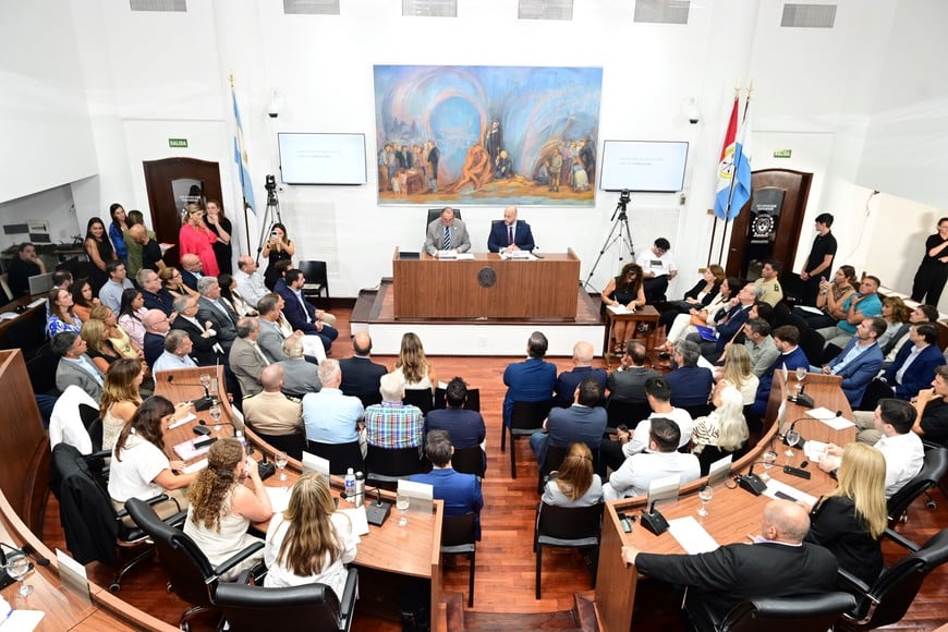 Apertura de sesiones ordinarias del Concejo Municipal. Crédito: Flavio Raina.