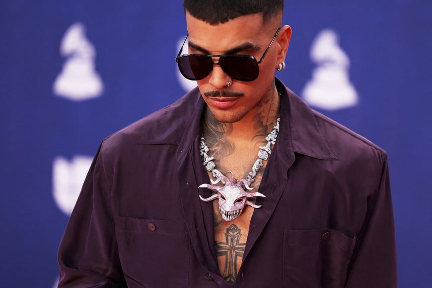 Rauw Alejandro poses on the red carpet at the 26th Annual Latin Grammy Awards in Las Vegas, Nevada, U.S., November 13, 2025. REUTERS/Ronda Churchill     TPX IMAGES OF THE DAY