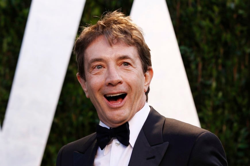 Actor Martin Short arrives at the 2012 Vanity Fair Oscar party in West Hollywood, California February 26, 2012. REUTERS/Danny Moloshok (UNITED STATES - Tags: ENTERTAINMENT HEADSHOT) (OSCARS-PARTIES) los angeles eeuu Martin Short entrega premios de la Academia Hollywood fiesta Vanity Fair 2012