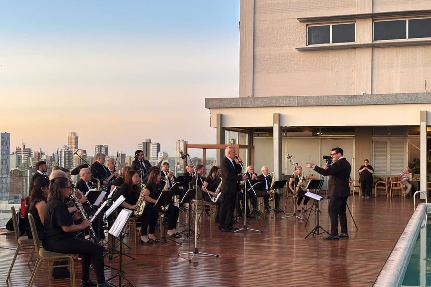 Desde la terraza del Hotel Los Silos, "el rock" coronó 14 meses de trabajo cultural