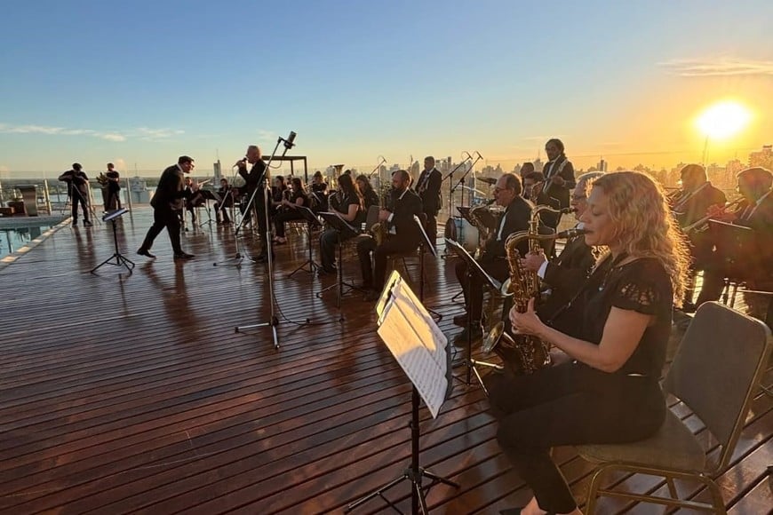 Desde la terraza del Hotel Los Silos, "el rock" coronó 14 meses de trabajo cultural