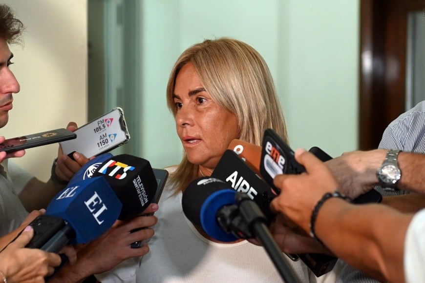 “Los animales de este tipo de razas deben circular con bozal y correa, pero la recomendación es para todos los dueños, ya que incluso un perro pequeño puede causar un accidente”, dijo Ana Caprio, titular del Tribunal de Faltas Municipal. MCSF.