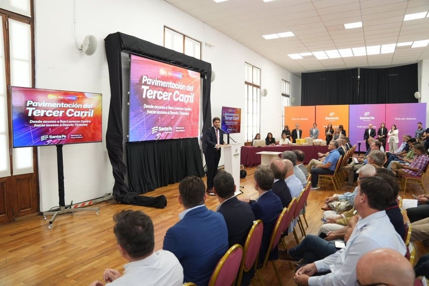 Pullaro licitó el segundo tramo del tercer carril de la autopista Santa Fe–Rosario: nueve ofertas y $85 mil millones