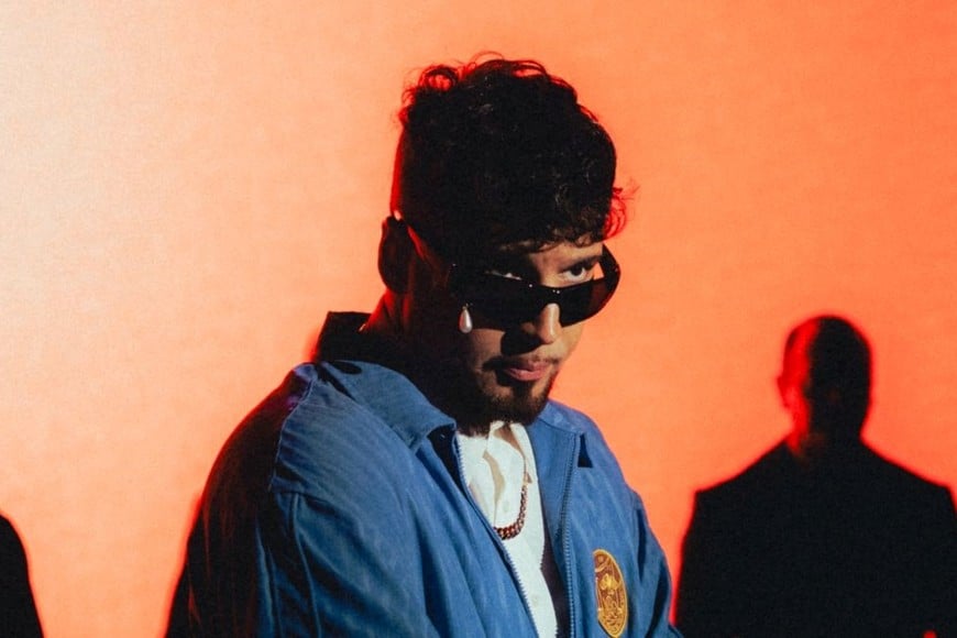 Dante Spinetta en la gráfica de “Día 3”, su sexto álbum de estudio