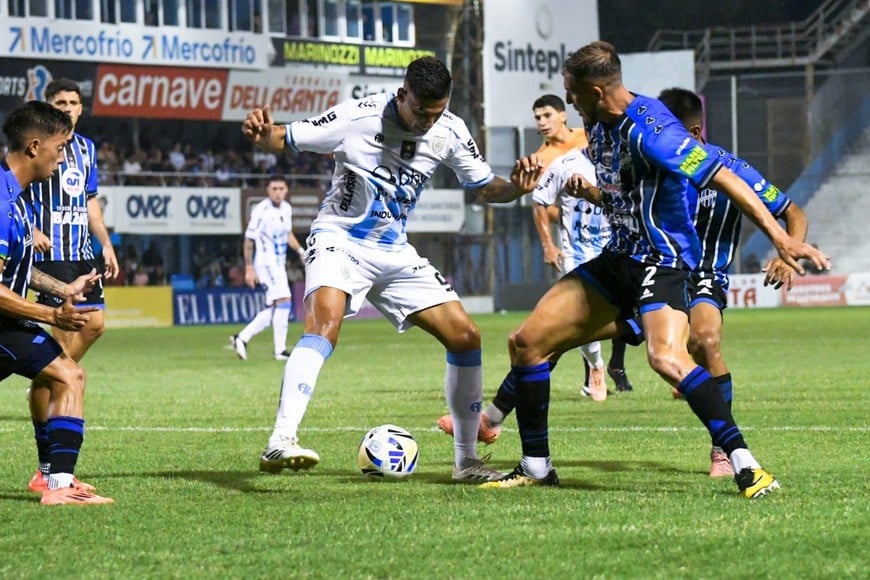 El duelo corresponde a la tercera fecha de la Primera Nacional 2026.