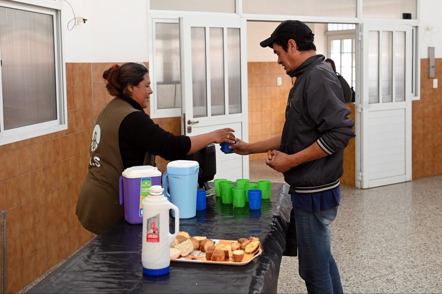 En el refugio pueden asearse y recibir alimentos. Foto Gentileza MCSF