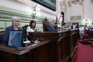Legislatura: actualizan jubilaciones de la Caja en 30 días