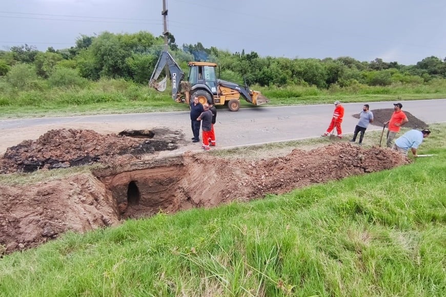 Ruta Provincial 1 en Cayastá: reparaciones provisorias y calzada recuperada tras el socavón
