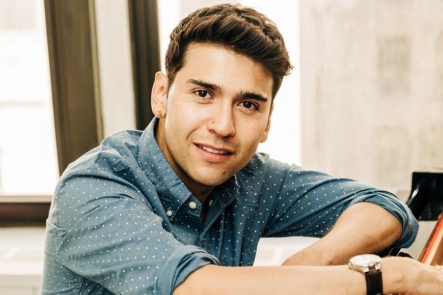 Pianista colombiano de jazz Oscar Caucaly