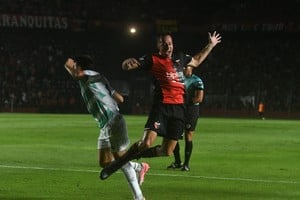 Colón-Ferro | Primera Nacional - Torneo Nacional | Estadio Brigadier López - Cementerio de Elefantes. Foto: Carolina Niklison