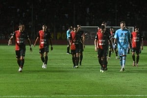 Colón-Ferro | Primera Nacional - Torneo Nacional | Estadio Brigadier López - Cementerio de Elefantes. Foto: Carolina Niklison