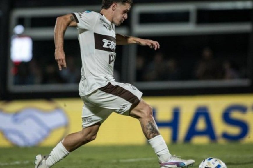 Platense vs Riestra. Fotos: @caplatense