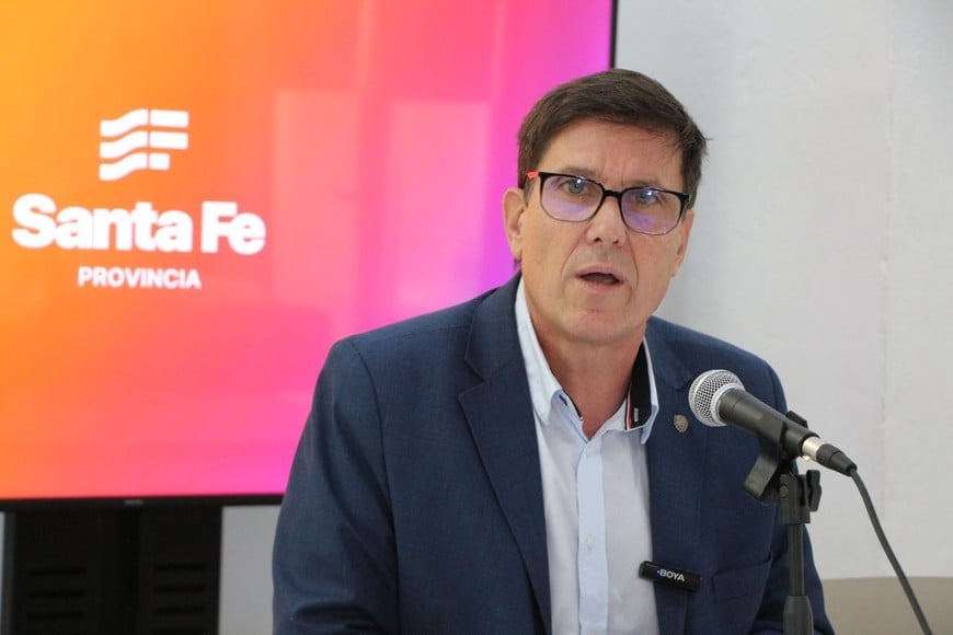 El ministro de Educación brindó una conferencia de prensa en la mañana del lunes. Foto: gentileza.