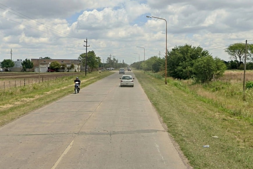 La ruta 5 conecta dos corredores importantes del dpto. La Capital, la RN 11 y la RP2.