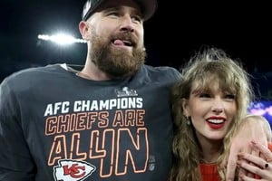 Taylor Swift y Travis Kelce habrían confirmado su fecha de casamiento.