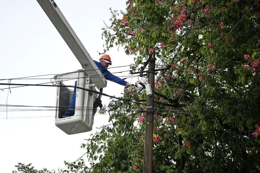 Durante la noche del lunes 2 y primeras horas del martes 3 de marzo se registraron ráfagas de viento de hasta 102 km/h.