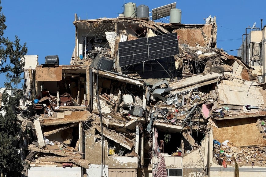 A view of a damaged building after an Israeli strike, following renewed hostilities between Hezbollah and Israel amid the U.S.-Israeli conflict with Iran, in Choueifat, Lebanon, March 5, 2026. Picture taken with a mobile phone. REUTERS/Ahmad Al Kerdi     TPX IMAGES OF THE DAY